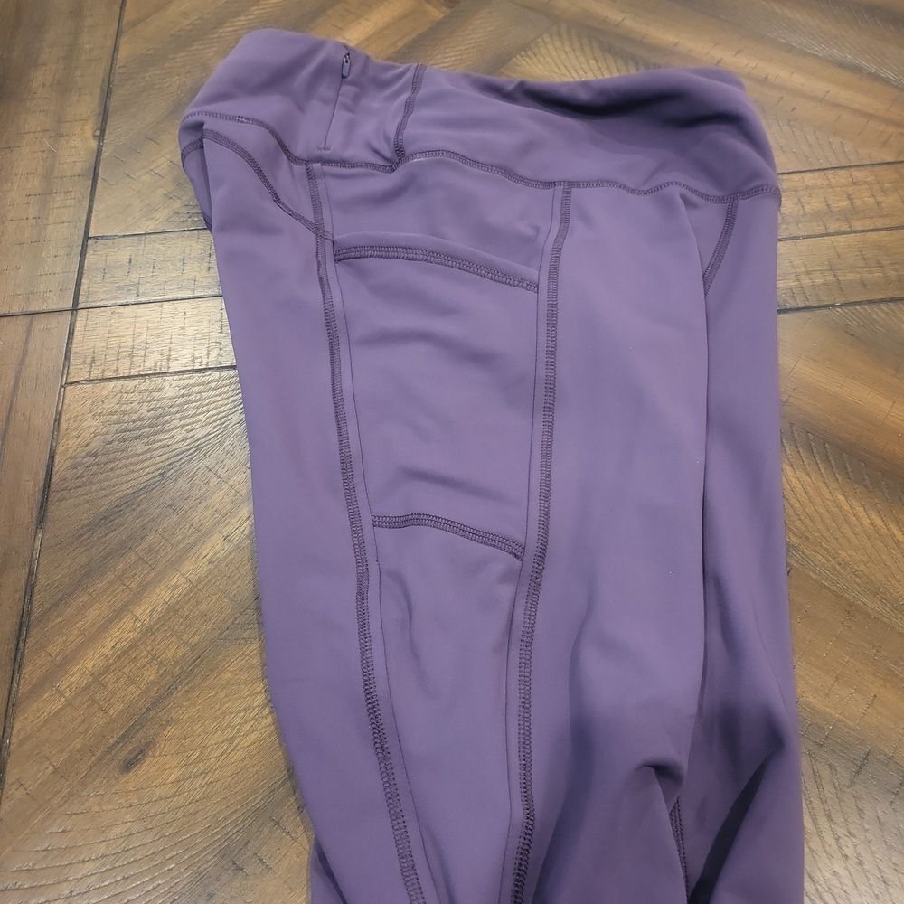 NWT! Free People Ruched leggings purple Size Medium - Picture 5 of 8